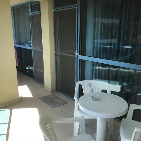 Marina Holiday Club Apartment Апартаменты Поморие
