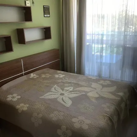 Marina Holiday Club Apartment * Поморие